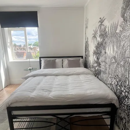 West London One Bedroom Apartment Exterior photo