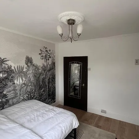 West London One Bedroom Apartment Exterior photo